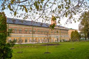 Царские чертоги 