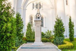 Памятный крест в честь 2000-летия христианства