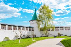 Башни монастыря